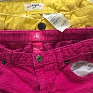 Bundle of (2) size 6 jeans